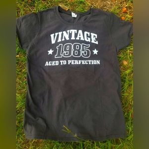 Graphic Tee, Dark Gray, Size: Medium, 100% Cotton, Tee Brand: anvil, pre-owned